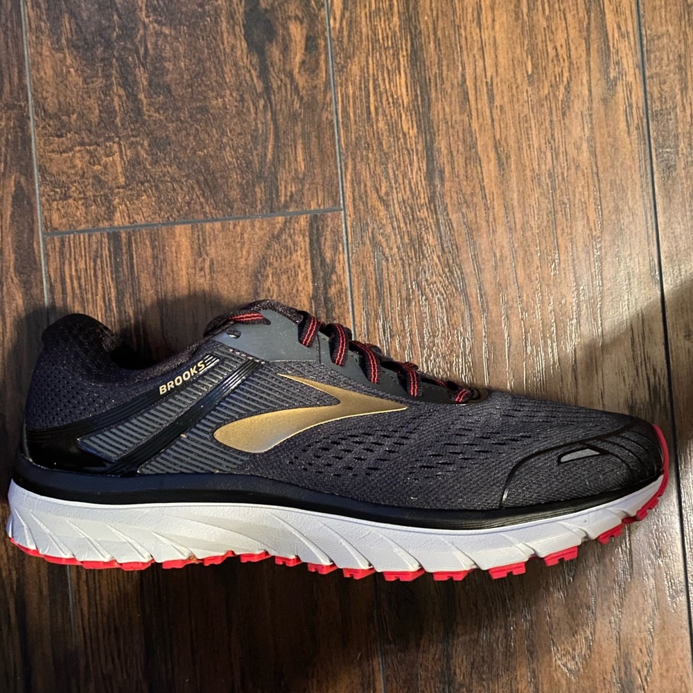 Brooks Adrenaline GTS 18